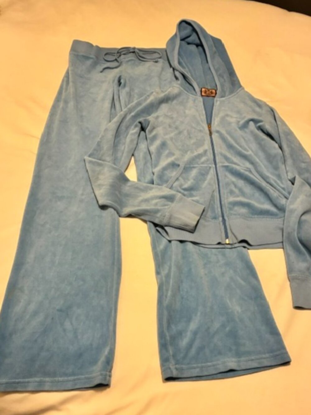 Juicy Couture Powder Blue Terry Tracksuit - Petite - Excellent Condition! - Picture 2 of 5
